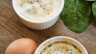 Ramequins aux oeufs et aux épinards