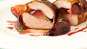 Roulades de porc farcies aux prunes
