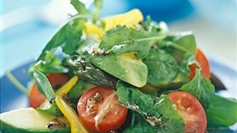 Salade aux tomates et à l'estragon