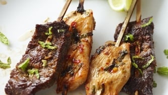 Satays de poulet épicé