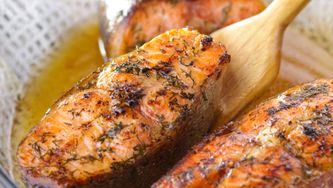 Truite saumonée et poêlée de pois chiches