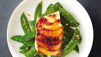 Poêlée de pois mange-tout piquants