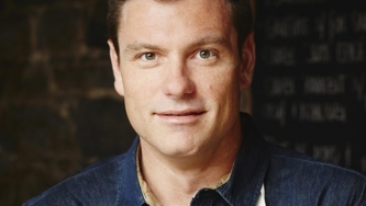 Chuck Hughes se met à table