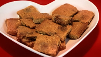 Commandité : Blondies au caramel salé avec morceaux de chocolat TURTLES Pacanes pralinées