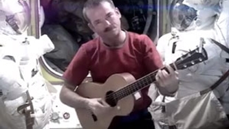 Chris Hadfield, le coureur astronaute