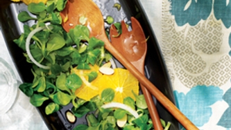 Salade de mâche à l’orange et aux amandes