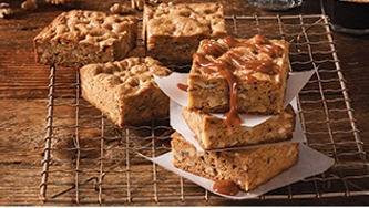 Blondies au dulce  de leche et  aux noix de Grenoble
