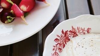 Radis et crème fraîche