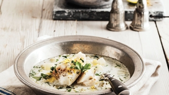 Soupe aux poireaux et fenouil avec aiglefin poché