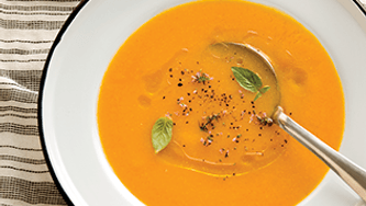 Soupe froide aux tomates jaunes