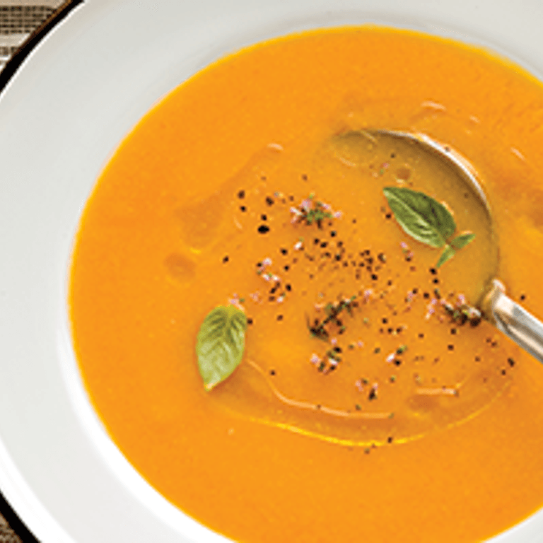 Soupe froide aux tomates jaunes