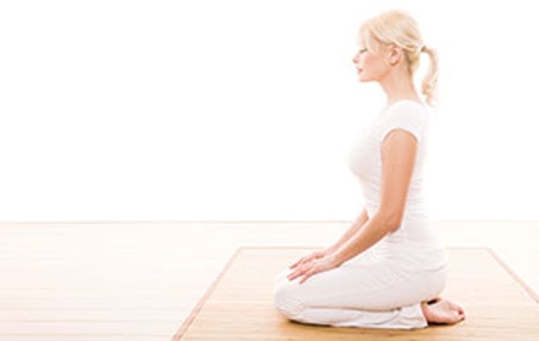 10 minutes de yoga pour s’entraîner et tonifier les muscles