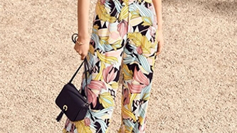Shopping: 25 vêtements et accessoires à imprimés tropicaux