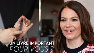 VIDÉO: Quel livre a marqué Fanny Mallette?