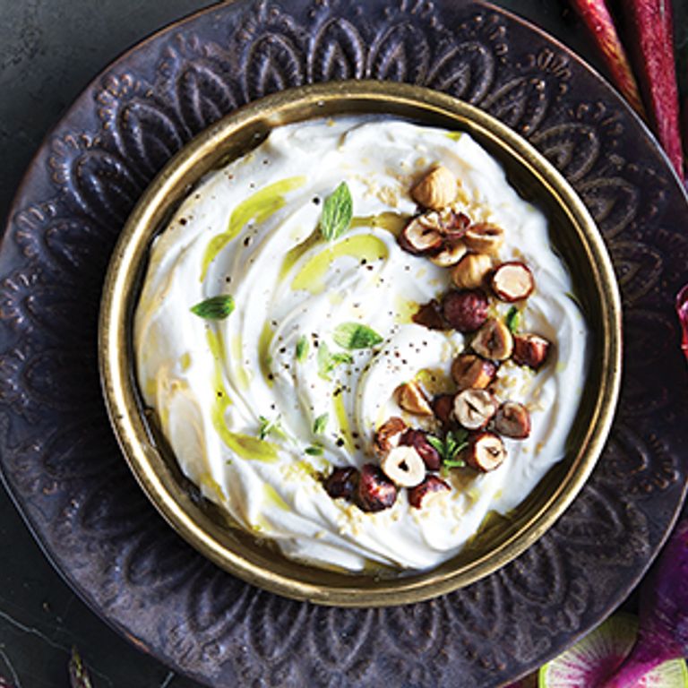 Trempette au labneh et noisettes