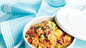Bol de tofu et quinoa thaï
