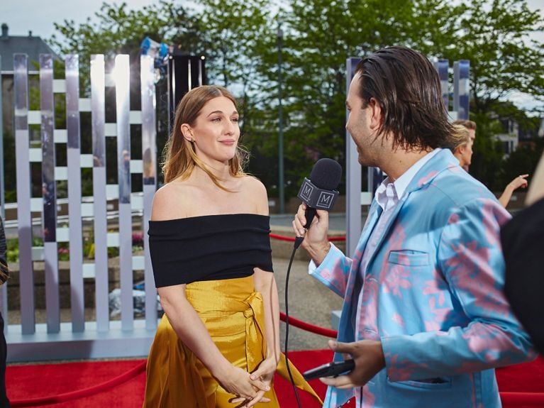 Gala Québec Cinéma: les plus beaux looks du tapis rouge
