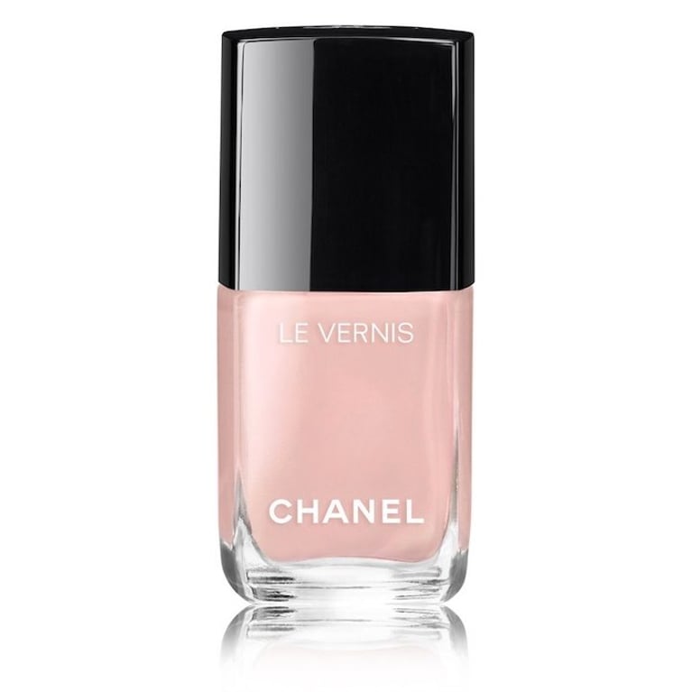 Tendance manucure: 11 teintes de vernis nude