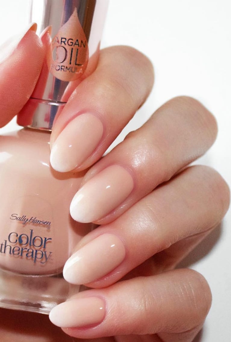 Tendance manucure: 11 teintes de vernis nude