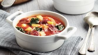 Soupe-repas au chorizo et au chou frisé