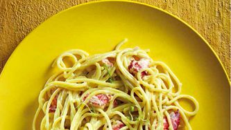 One-pot-pasta: Spaghettis au homard et au lait de coco