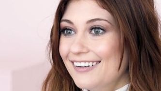 Qu'est-ce qui fait rire Katherine Levac?