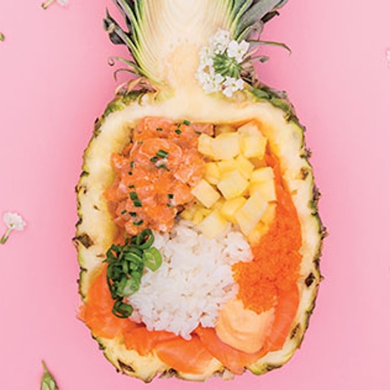 Poke: le saumon dans l'ananas