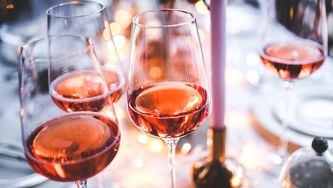 10 vins pour le homard