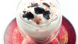 Cappuccino de crème de homard aux copeaux de truffe