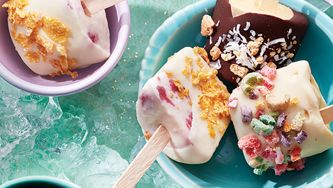 Popsicles festifs à la crème glacée