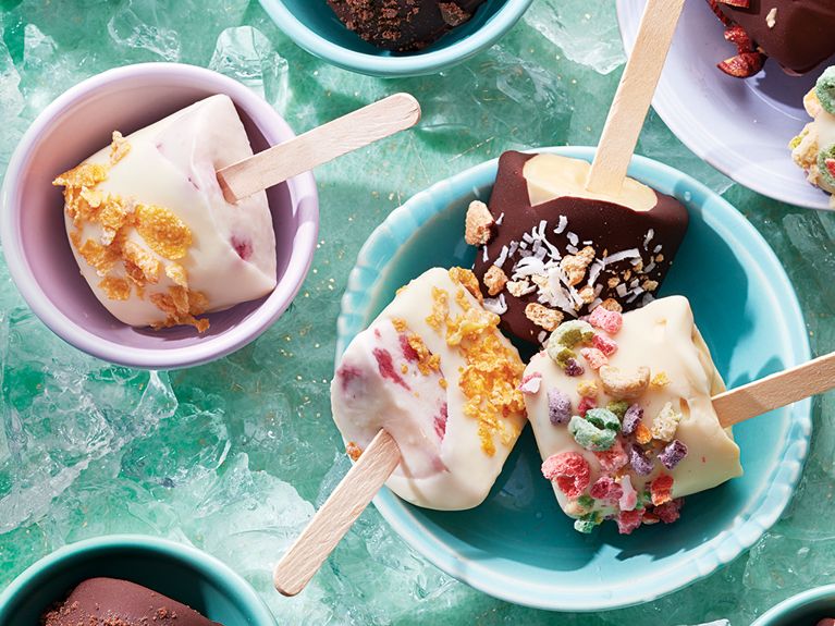 Popsicles festifs à la crème glacée
