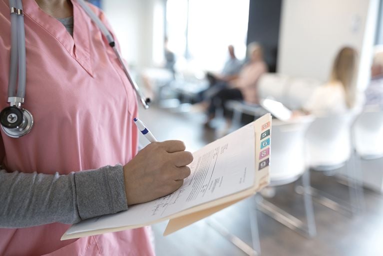 Maladies du coeur: trop peu de femmes dans les études cliniques