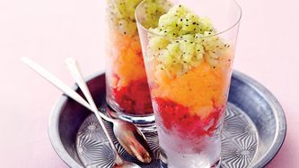 Granité aux fraises et à la rhubarbe