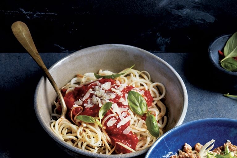 Spaghettis de céleri-rave, sauce arrabiata