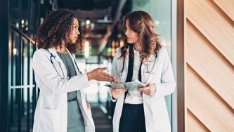 Les effets de la COVID-19 sur la carrière des femmes scientifiques et autres nouvelles