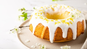 Gâteau à la lime, à la noix de coco et aux amandes