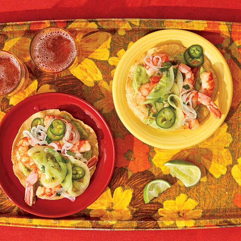 tostadas tomates crevettes
