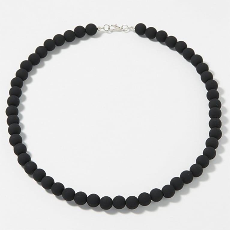Collier perles noires