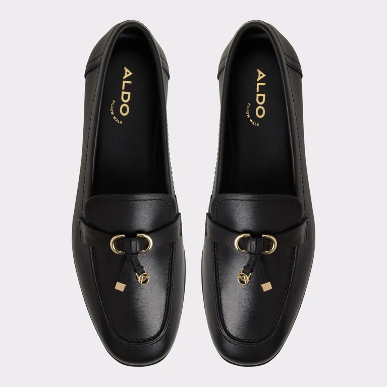 5 modèles de souliers essentiels pour votre garde-robe
