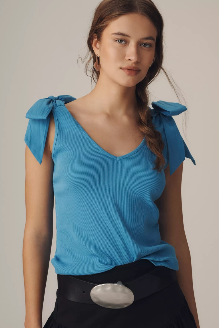 12 beaux hauts pour sortir, tous à moins de 100$