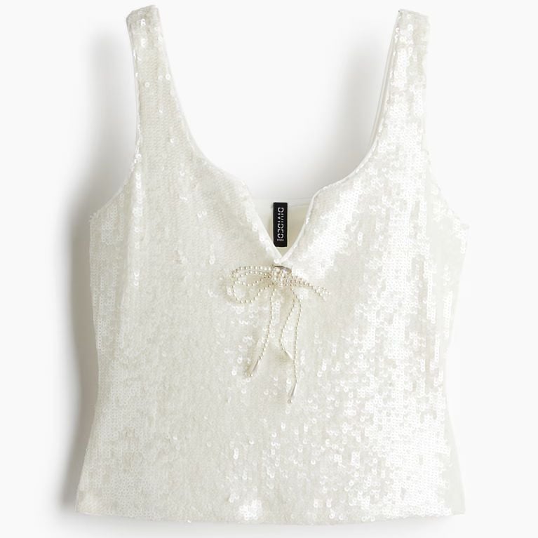 12 beaux hauts pour sortir, tous à moins de 100$