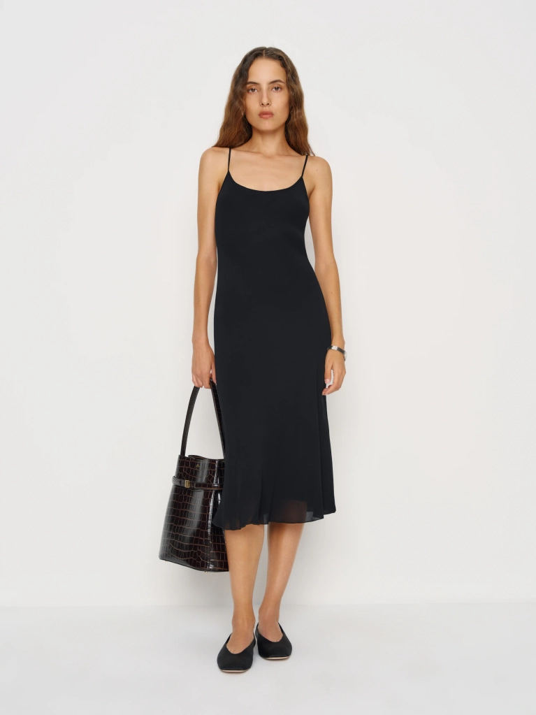 Garde-robe capsule: les vêtements basiques à adopter