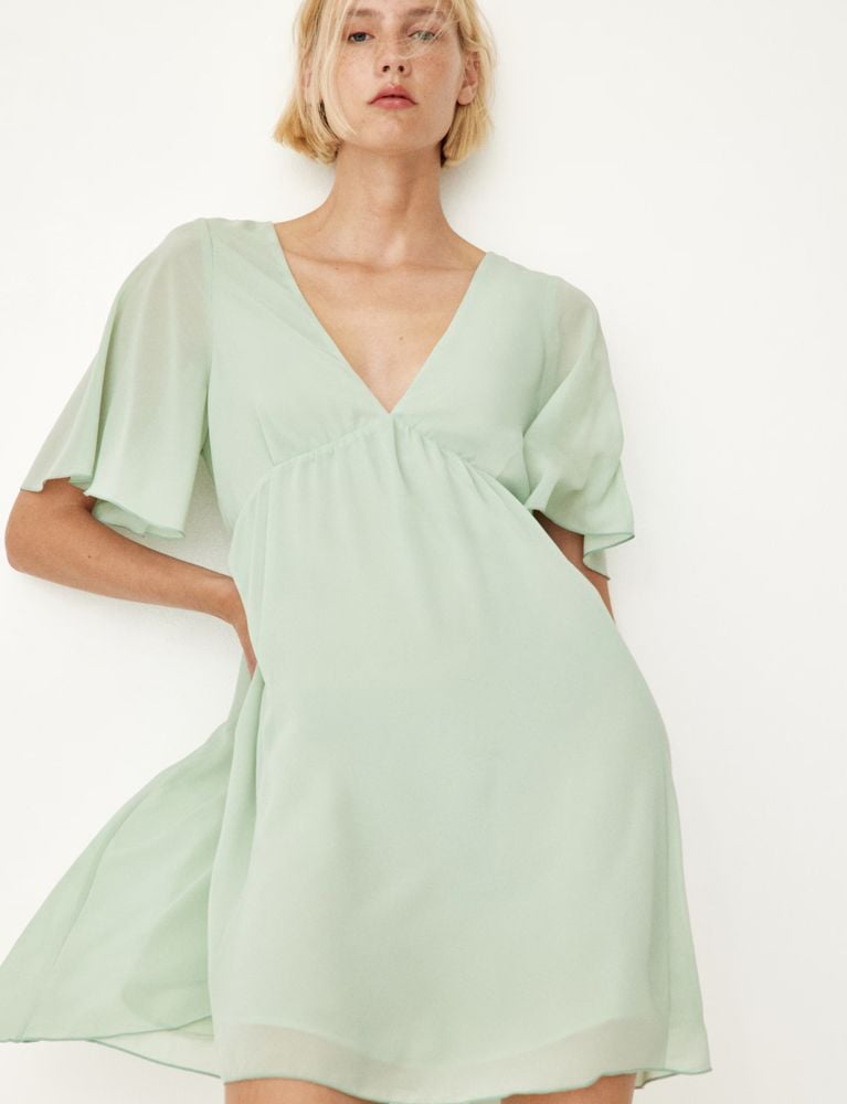 Les plus belles robes d’été, du bureau à la piscine