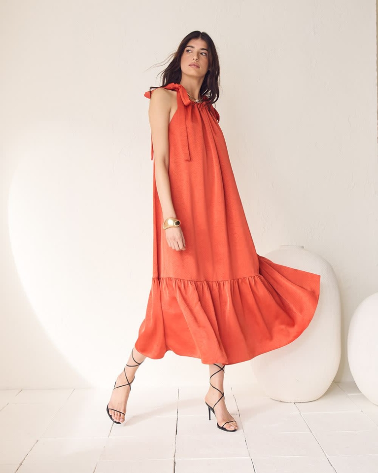 Les plus belles robes d’été, du bureau à la piscine