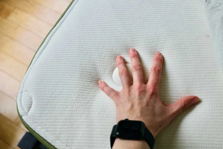 Nous avons testé : le matelas écologique semi-ferme de Silk & Snow