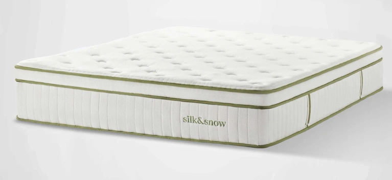 Nous avons testé : le matelas écologique semi-ferme de Silk & Snow