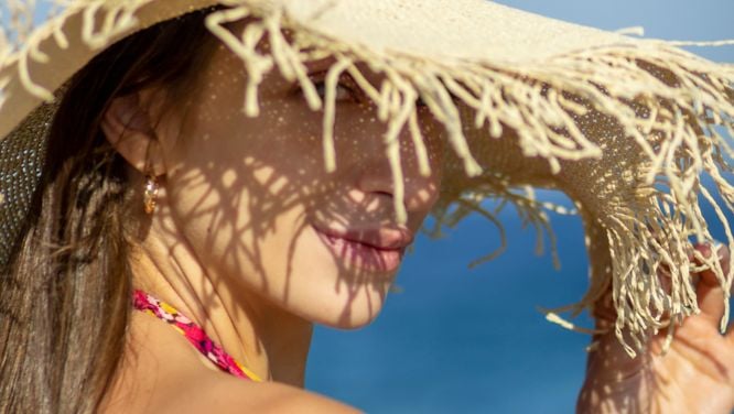 Comment protéger vos cheveux du soleil