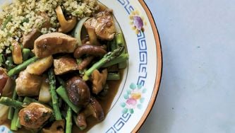 Sauté de porc et d’asperges à l’asiatique