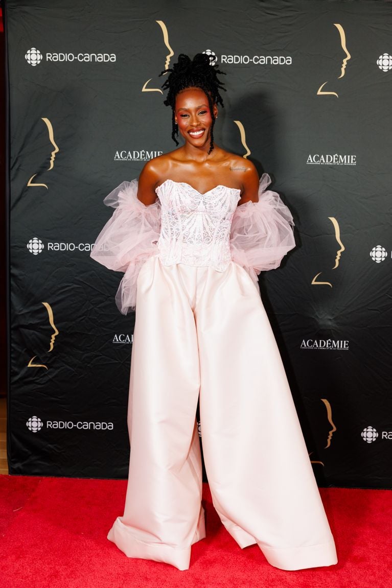 Prix Gémeaux 2025: les plus beaux looks du tapis rouge