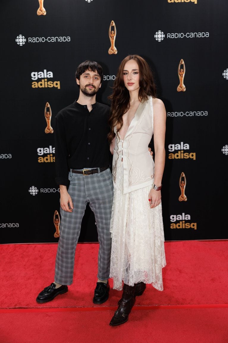 Gala de l'ADISQ 2025: les plus beaux looks du tapis rouge